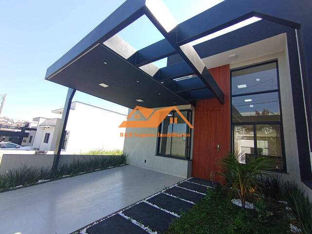 Venda em Residencial Horto Florestal Villagio - Sorocaba
